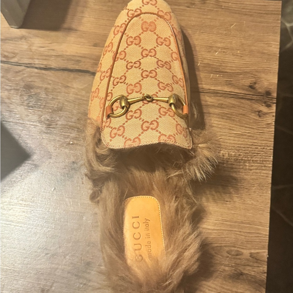 Gucci Women's Beige and Brown Fur Lined Mules